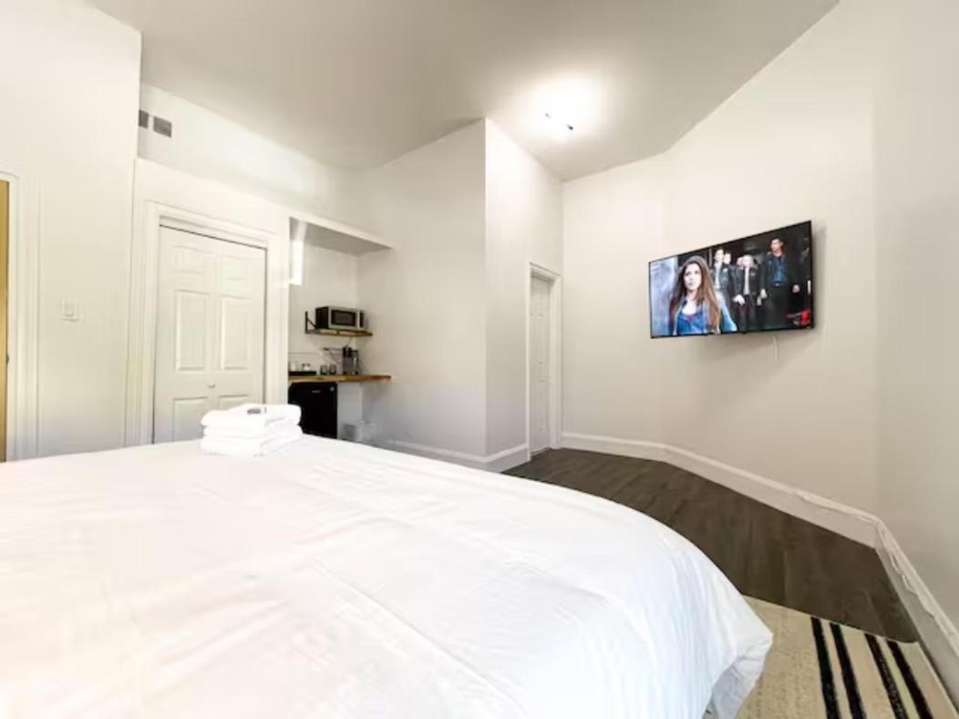 Lake Superior Boutique Hotel ธันเดอร์เบย์ ภายนอก รูปภาพ