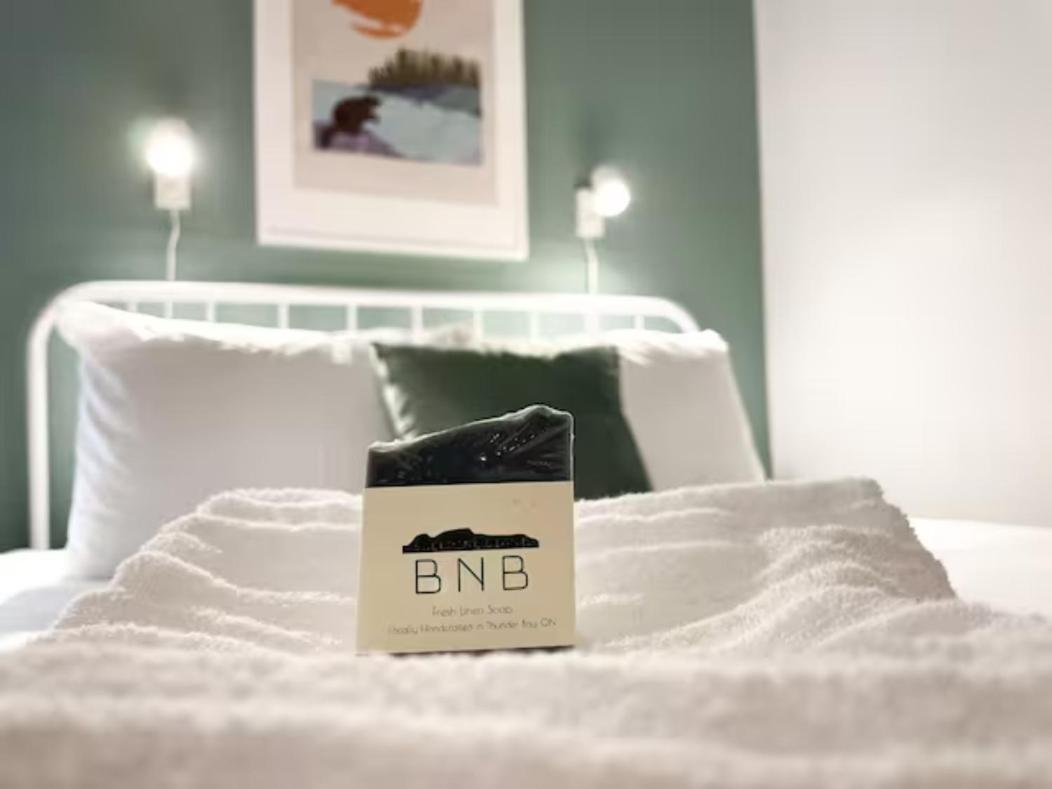 Lake Superior Boutique Hotel ธันเดอร์เบย์ ภายนอก รูปภาพ